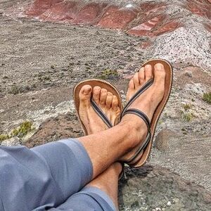✨Earth Runners Adventure Grounding Sz 10 Sandals✨